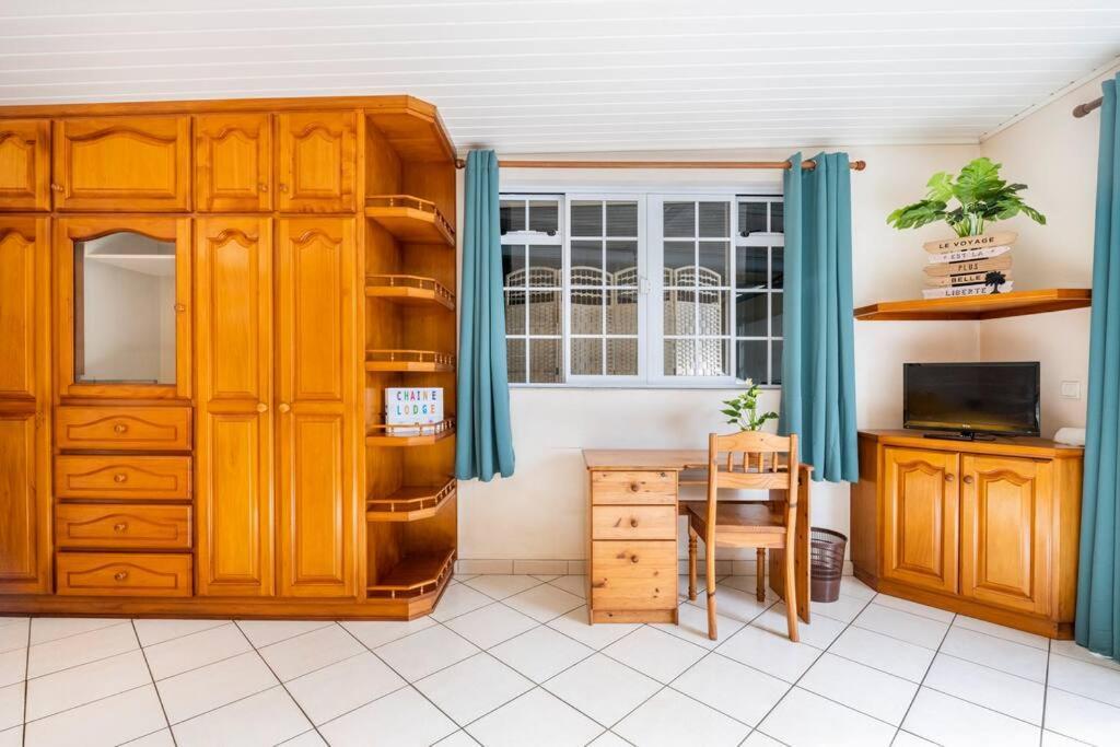 Chaine Lodge Maison Entiere Free Parking & Wifi 3Min De L'Aeroport Faaa Exterior foto